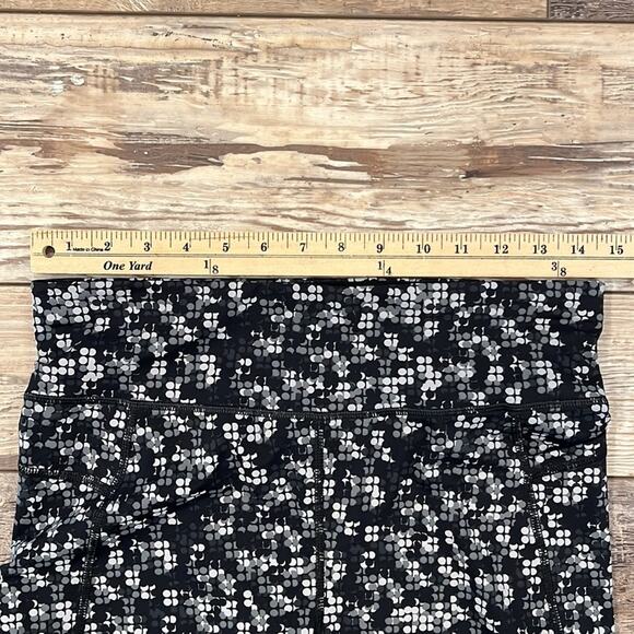 SWEATY BETTY Zero Gravity Black Grey Dot Print Leggings 12 - Picture 7 of 12